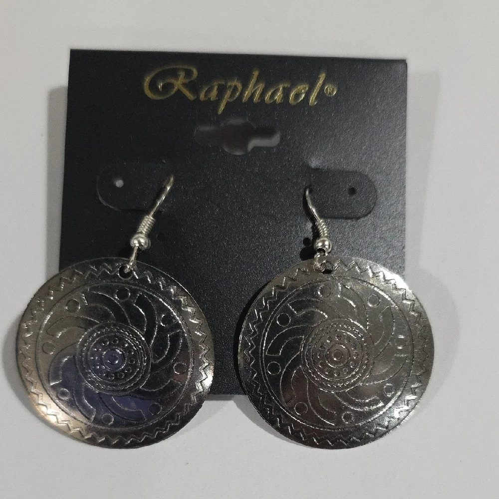Intricate Silver Drop Earrings – Lightweight Women’s Fashion Statement Jewelry